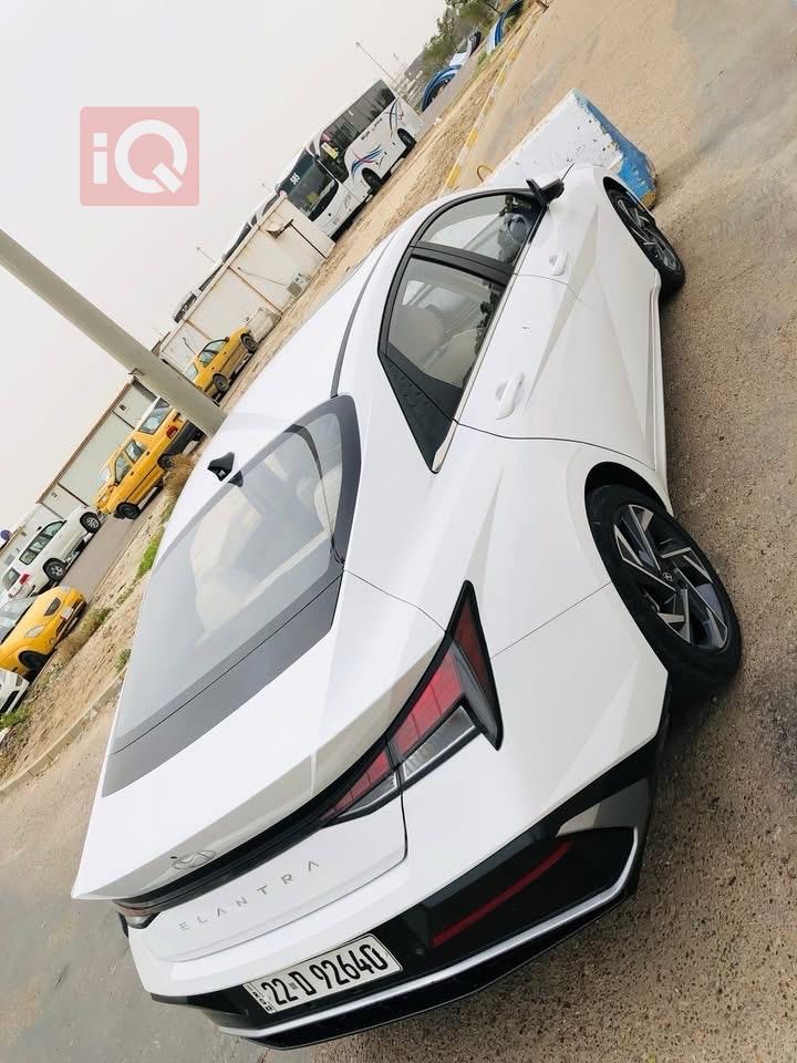 هيونداي النترا